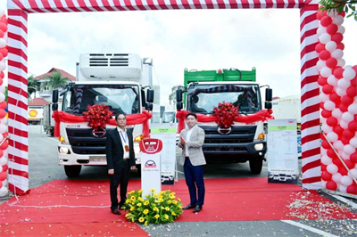 HINO Motors giới thiệu dòng xe tải mới đạt tiêu chuẩn Euro 4
